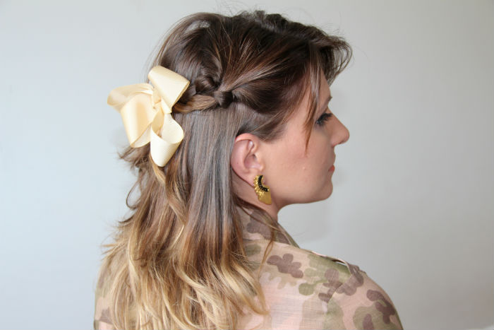 penteado com laço no cabelo_videos dani garlet_dani garlet TV_camisa camuflada (1)