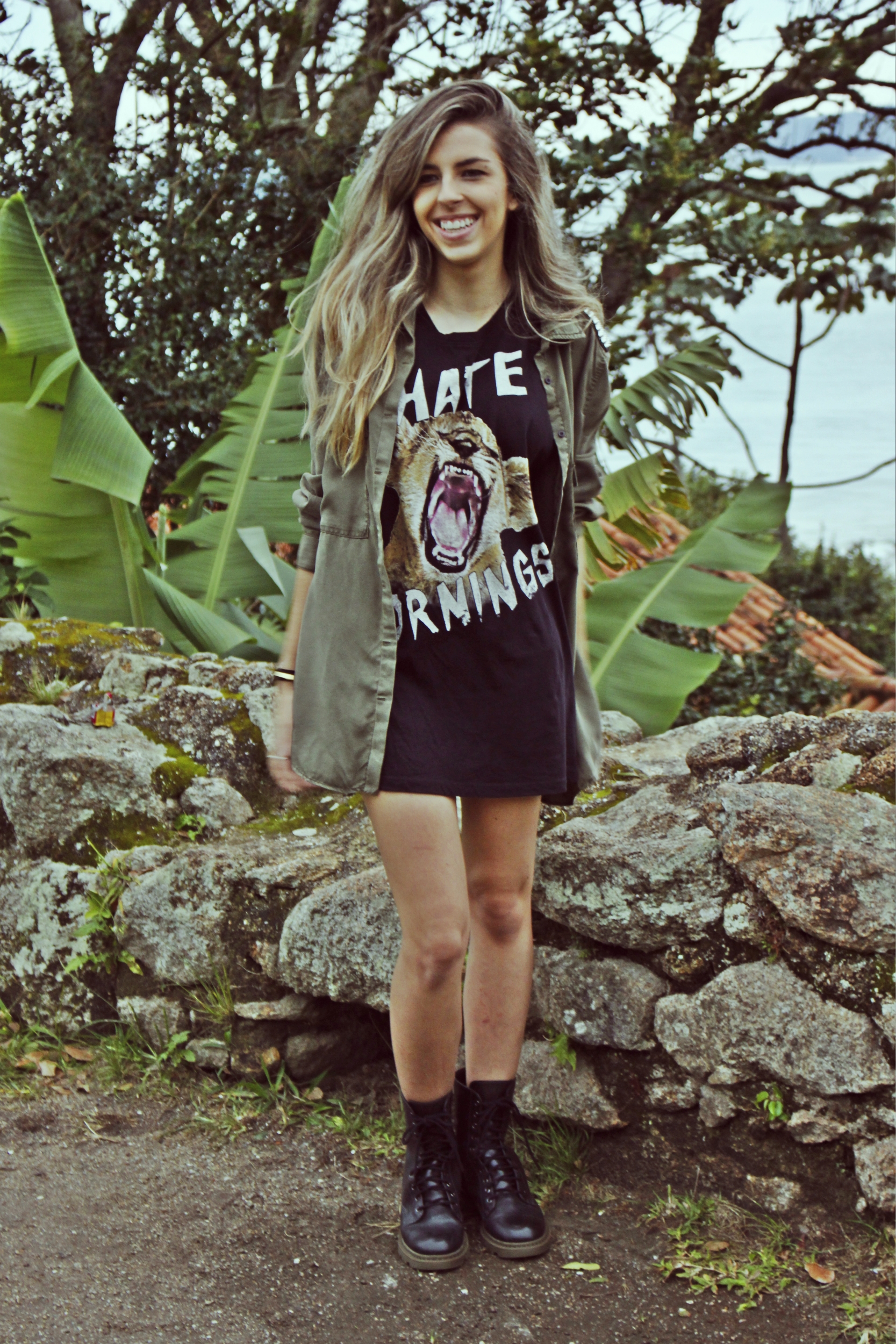 luisaderner_luisa derner_look do dia_looks_militar_tachas_camiseta militar_spikes_forever 21_blog_danigarlet_danigarlet_blog_de_sc_ (15)